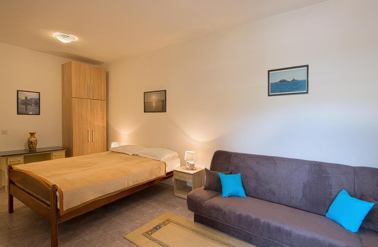 Guest House Madra Budva Buitenkant foto