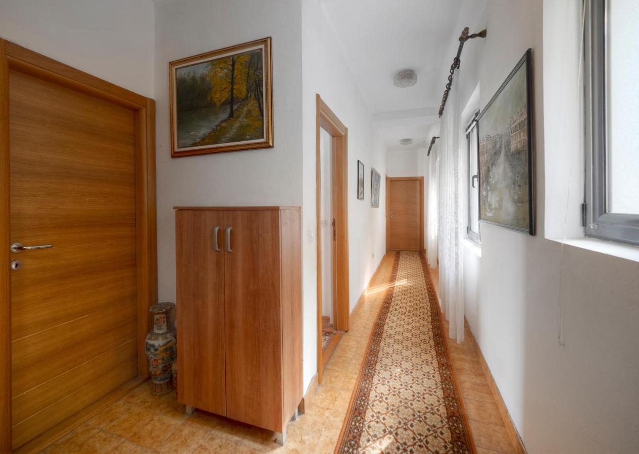 Guest House Madra Budva Buitenkant foto