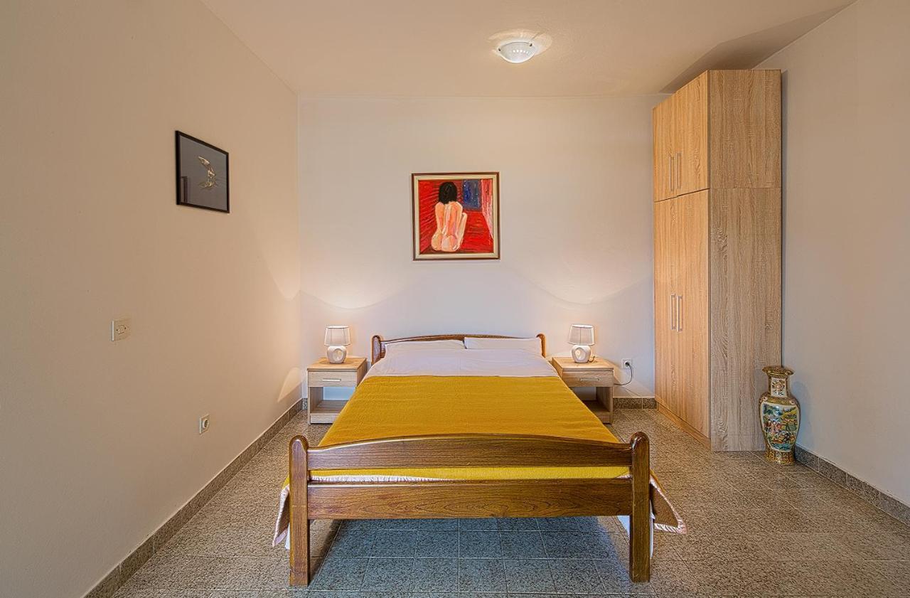 Guest House Madra Budva Buitenkant foto